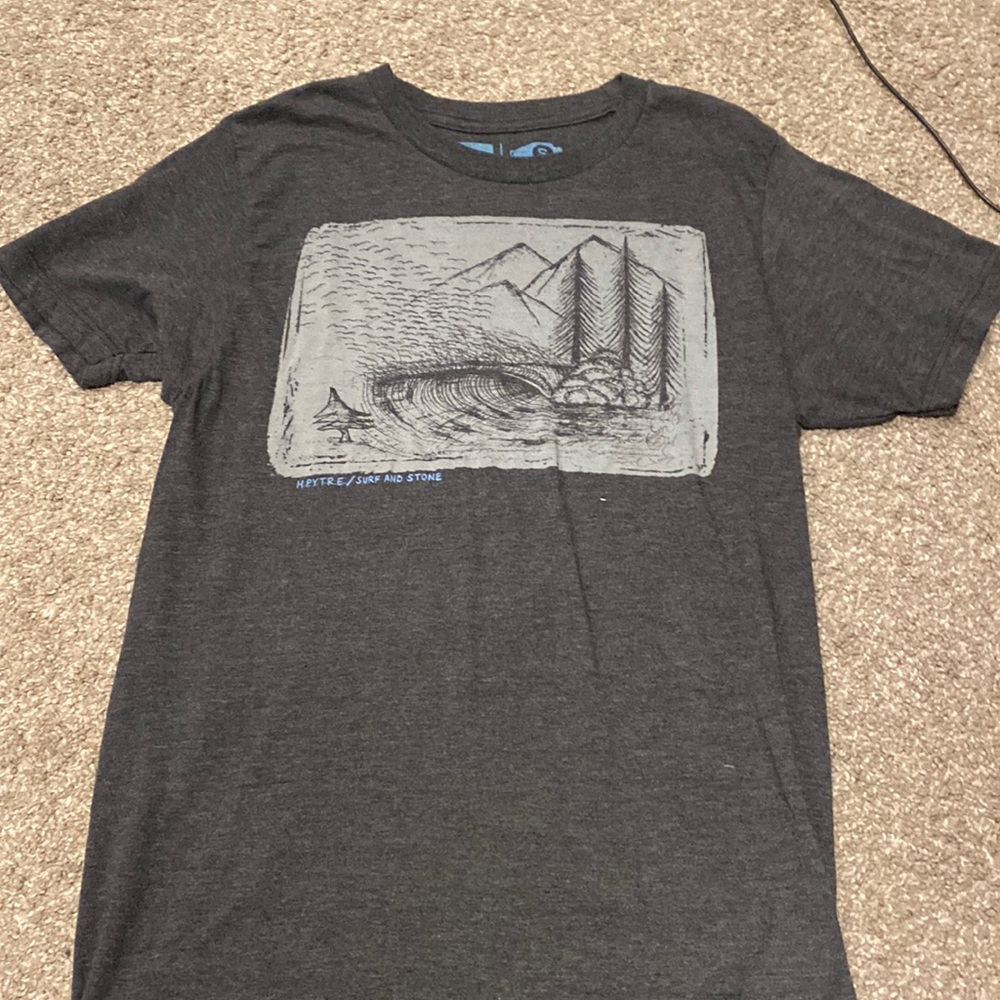 Grey hippy tree shirt